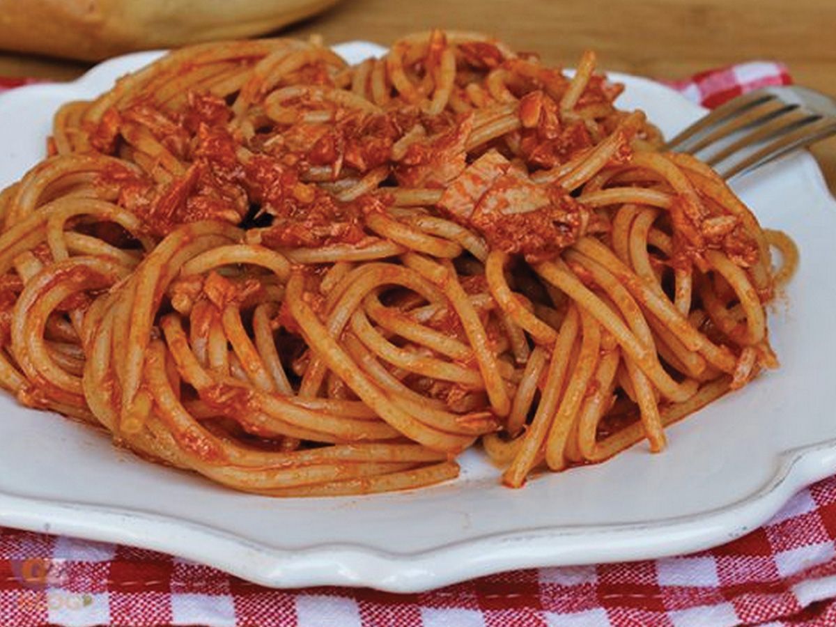 Spaghetti tonno E pomodoro