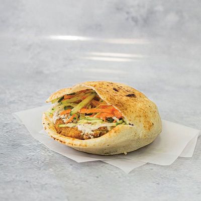 ساندويتش طعمية خاص