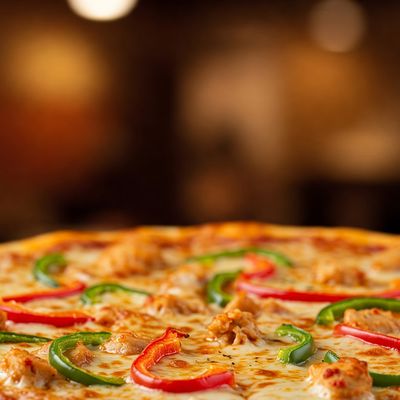 Spicy Italian Chicken Dynamite Pizza
