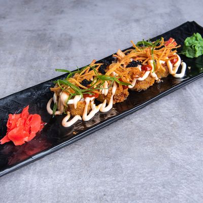 Spicy Volcano Roll (4 pcs)