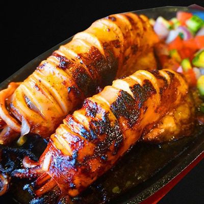 Grilled squid with peppers (quarter kilo)