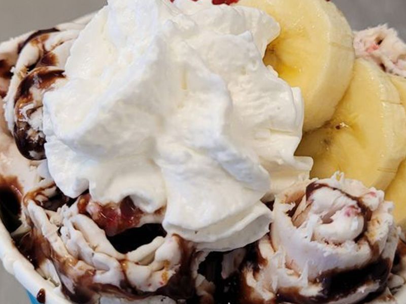 strawberry banana ice cream roll