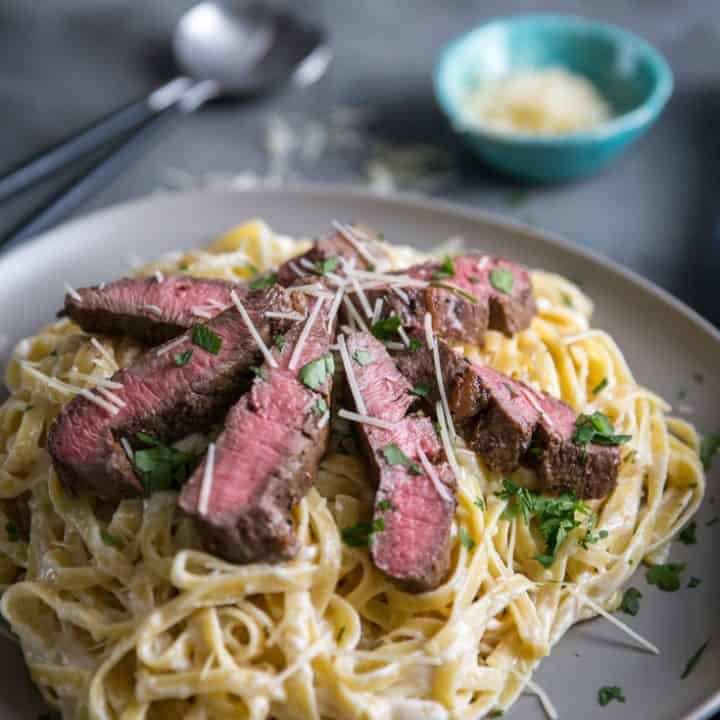 meat with onion pasta
