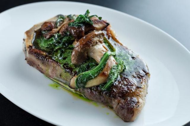 Steak Angus With Mushroom Platter