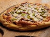Steak BBQ pizza