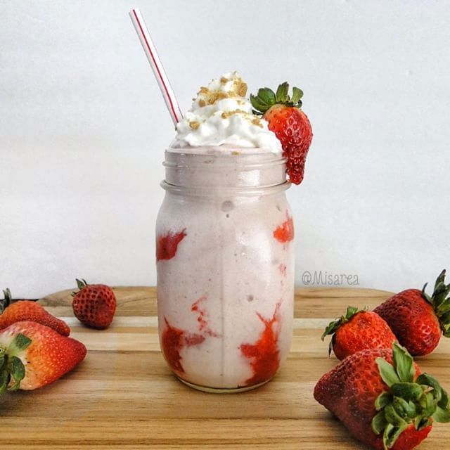 Strawberry Cheesecake Milkshake
