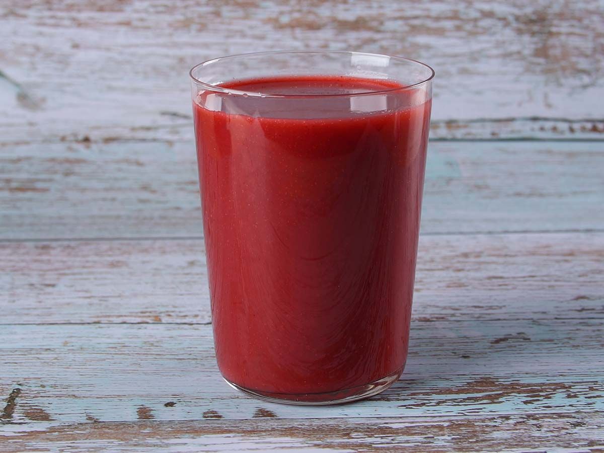 Fresh strawberry juice