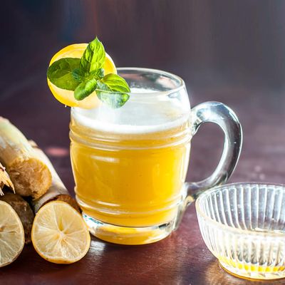 Sugarcane juice with honey