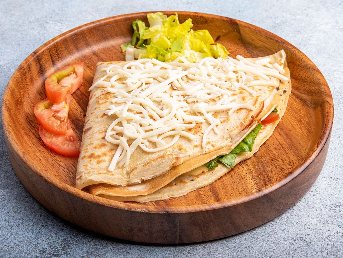 Mix cheese crepe