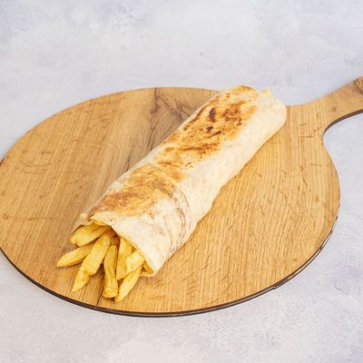 ساندويتش خبز سوري مع بطاطس