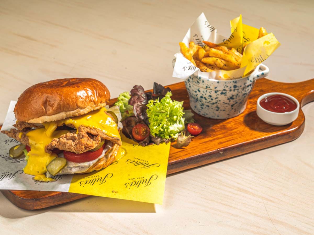 Truffle chicken bun sandwich