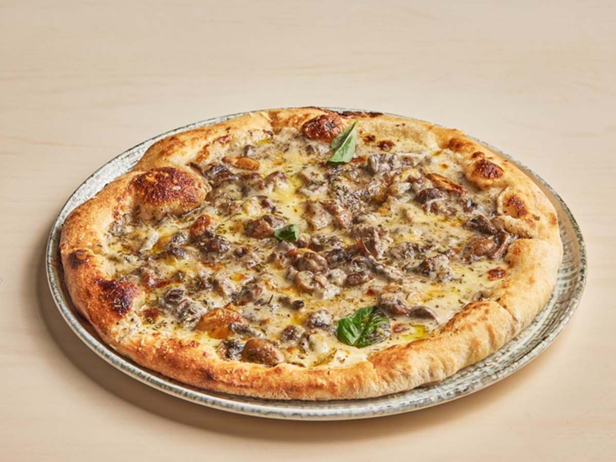 Truffle mushroom pizza