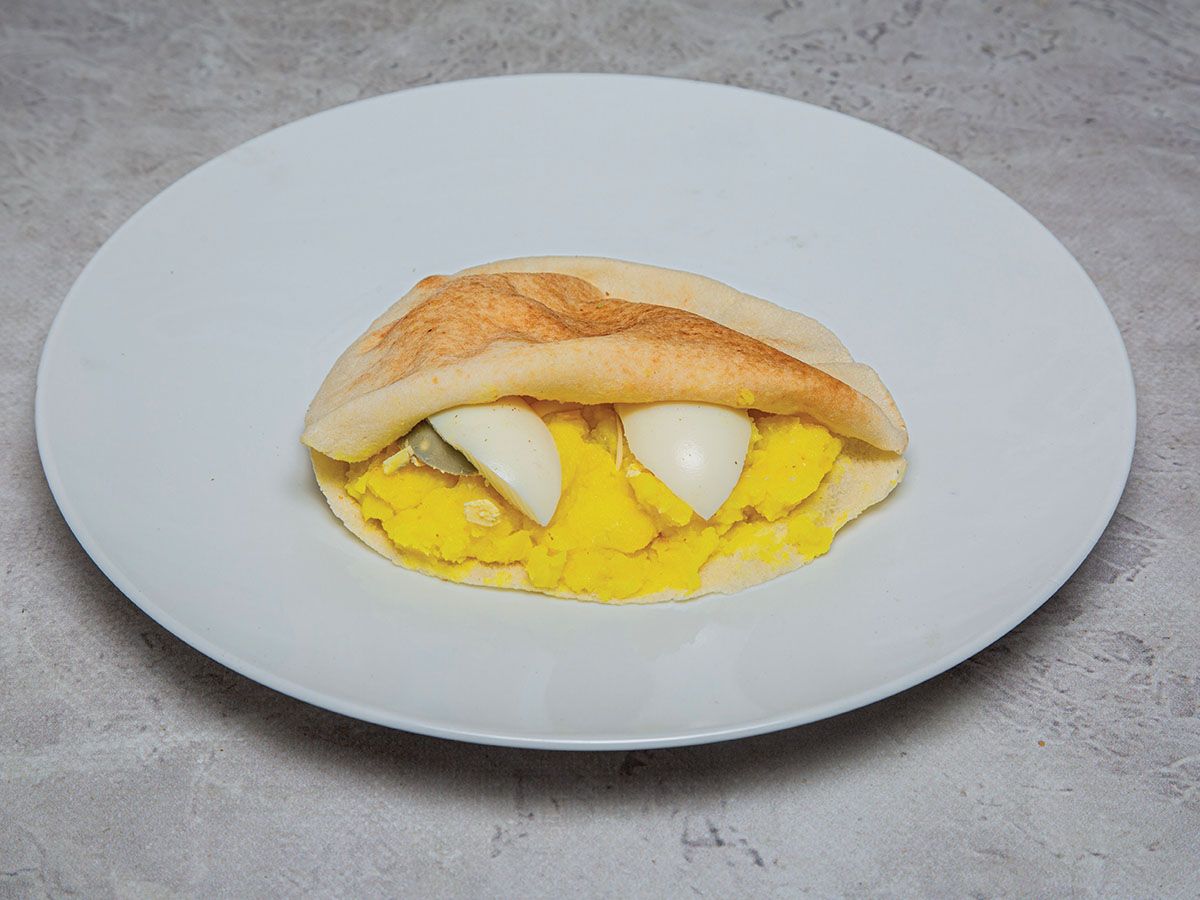 Boiled egg sandwich