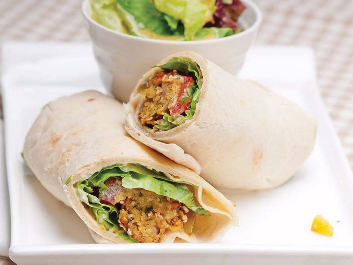 Taamia sandwich in Syrian bread