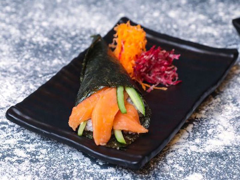 Salmon Temaki