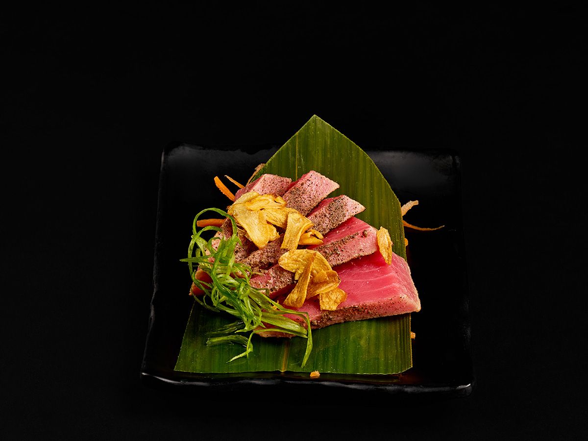 Tataki Black Pepper Tuna Sashimi 5 pieces