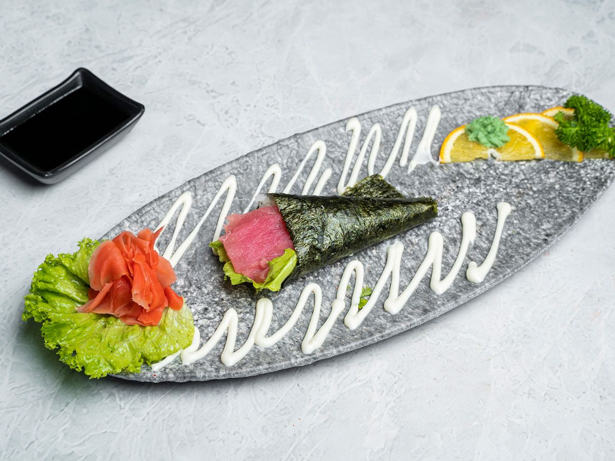 Temaki Maguro Tuna Roll