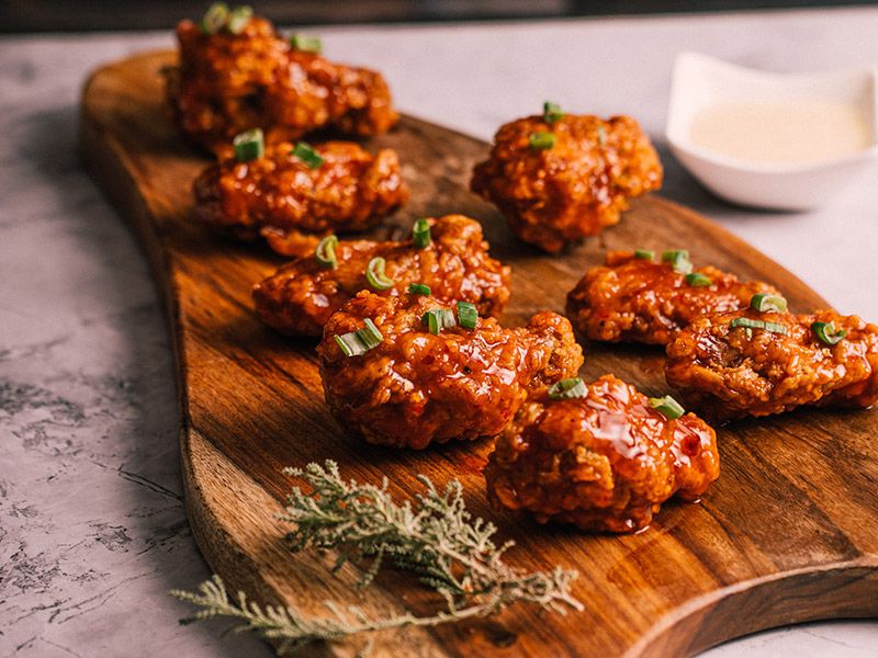 Chicken Wings With Thai Chili Sauce