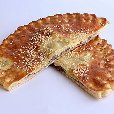 Toshka Syrian-style hawawshi