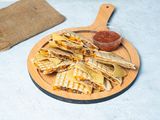 4 Piece Questidalla Shredded Beef