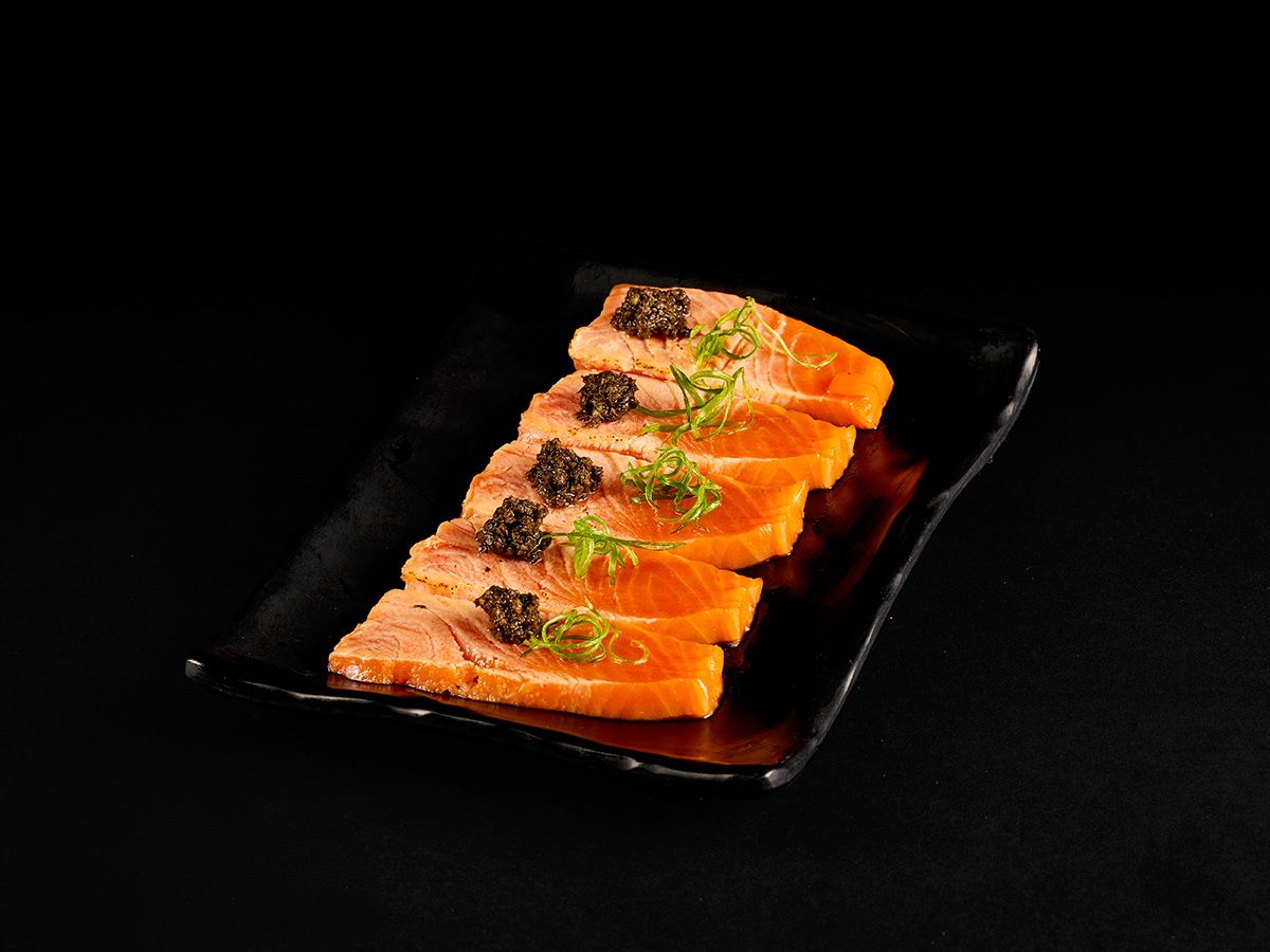 Truffle Seared Salmon Sashimi 5 Pieces