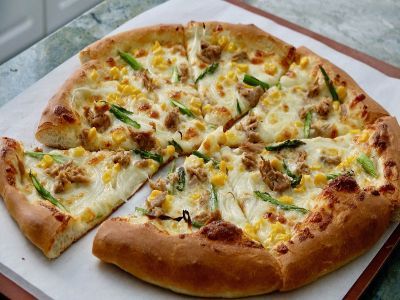 Tuna Oriental Pizza