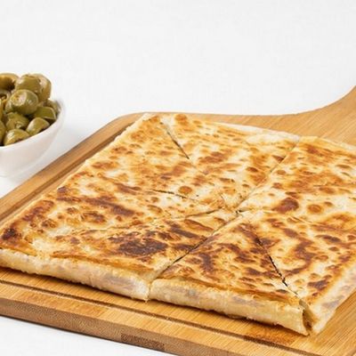 Large tuna pie