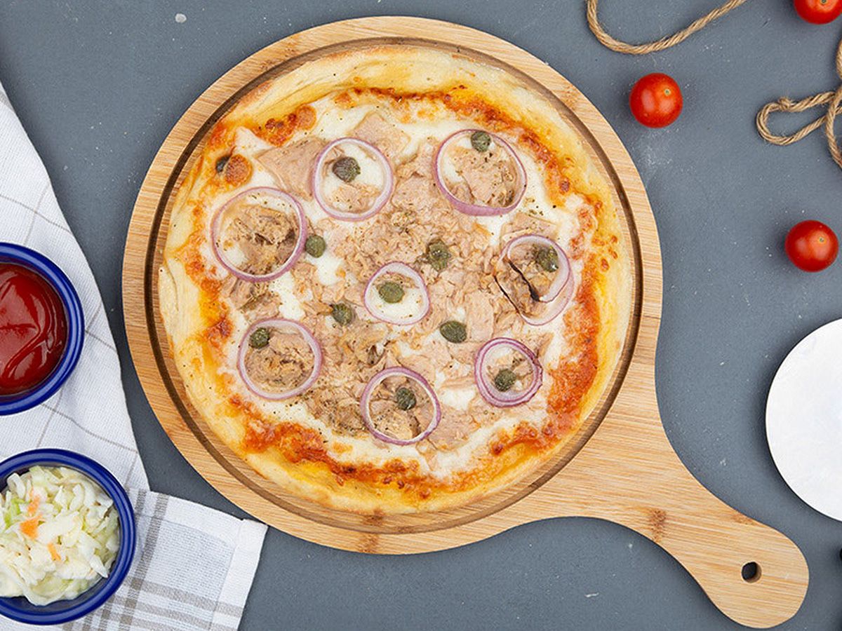 Large Tuna Pieces Pizza