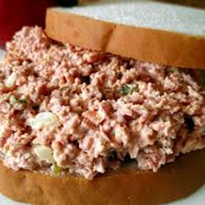Tuna Chunks Sandwich