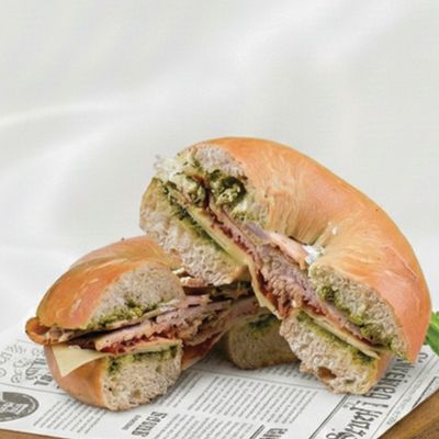 Turkey & Pesto Bagel