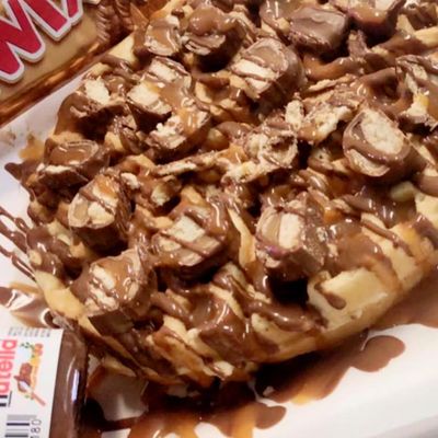 Chocolate waffle with Twix pieces