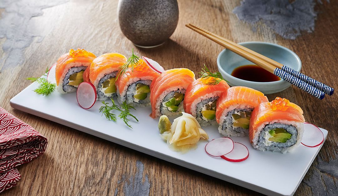 URA MAKI SALAMON