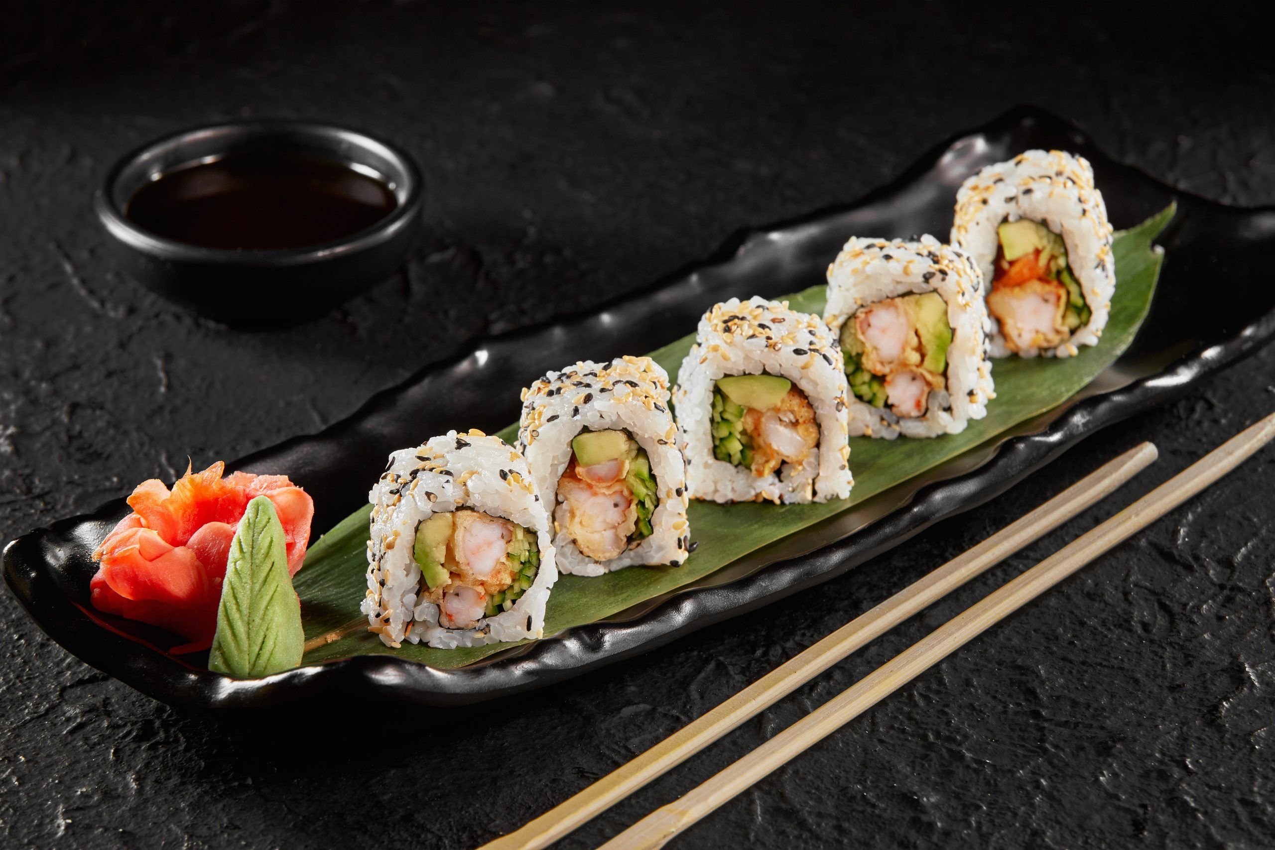 URA MAKI SHRIMP