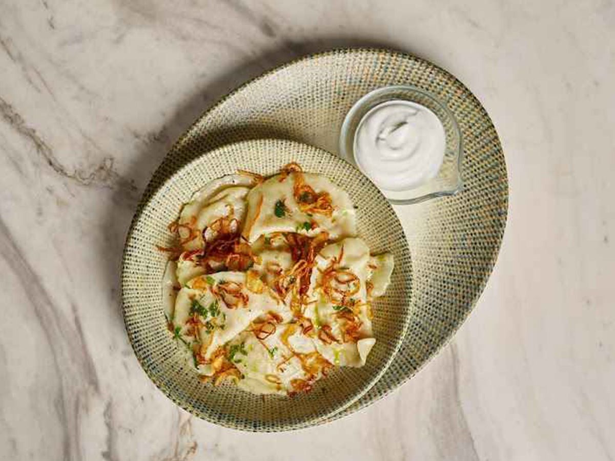 Desert Rose delivery service in Qatar | Talabat