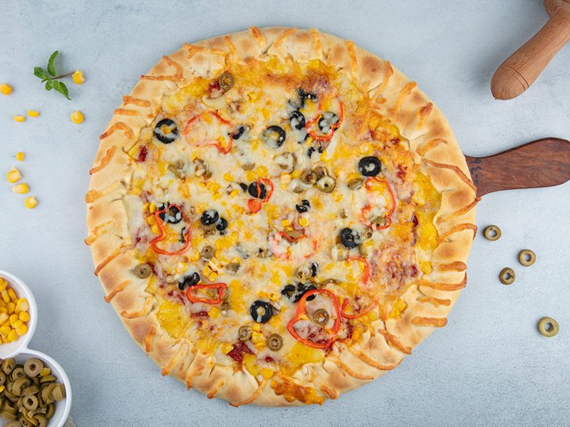 Sausage Stuffed Crust Pizza