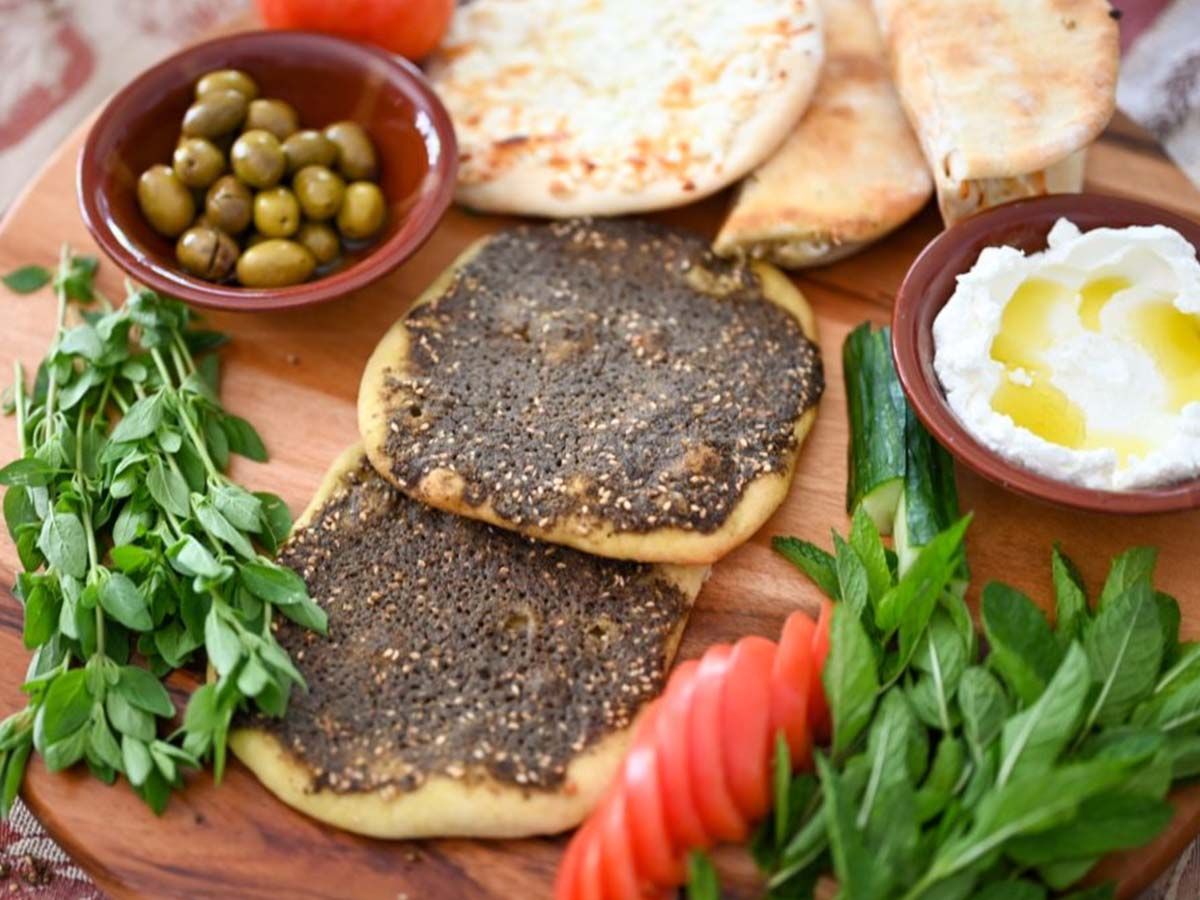 Vegetables and Zaatar Manoucheh