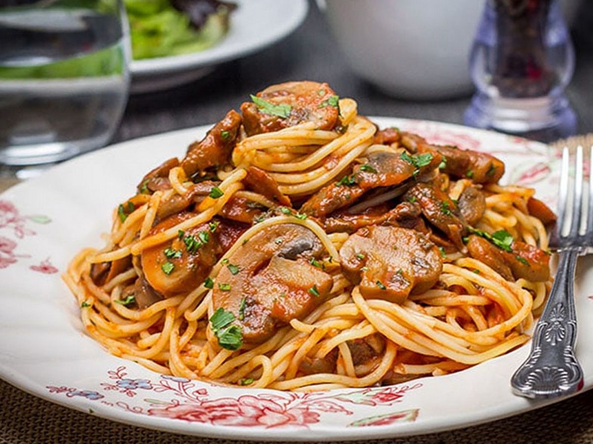 Vegetarian Spaghetti With Mushroom