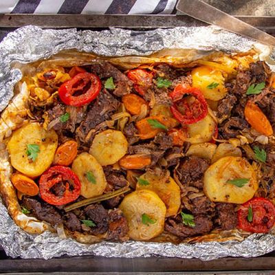 ورقة لحم مع البطاطس