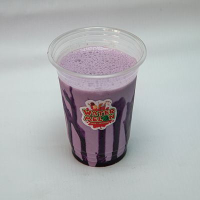 Large Berry Yogurt Milkshake