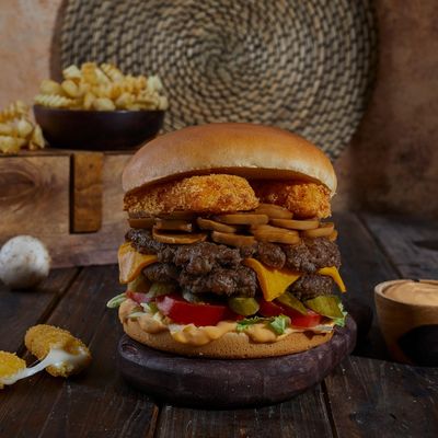 Smash burger with mushroom and mozzarella