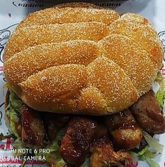 Shish tawook bun