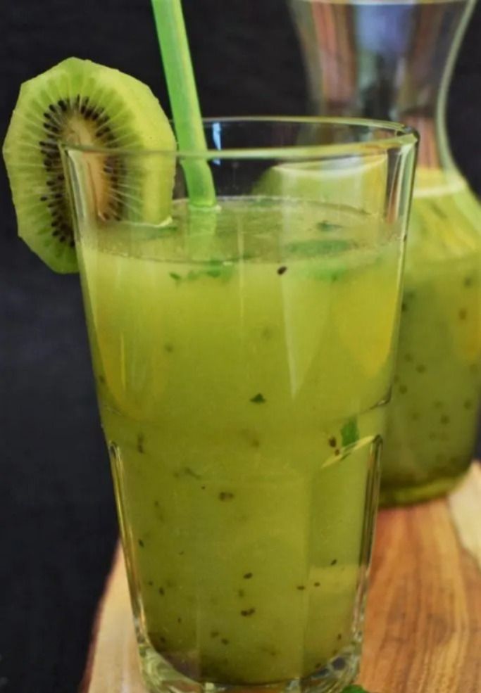 Lemon Mint Kiwi Smoothie