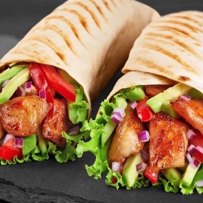 ساندويتش دجاج فاهيتا