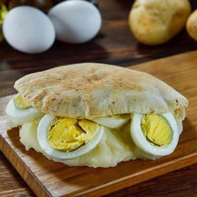 Potato Puree With Eggs Sandwich