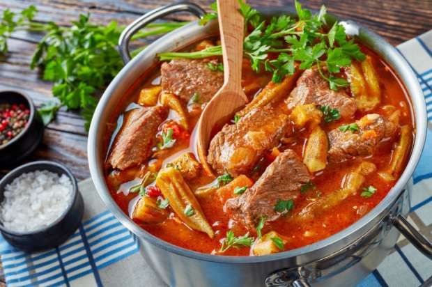 Okra casserole with meat