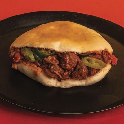 Shami oriental sausage Sandwich