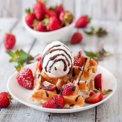 White Chocolate With Strawberry Sauce Waffle