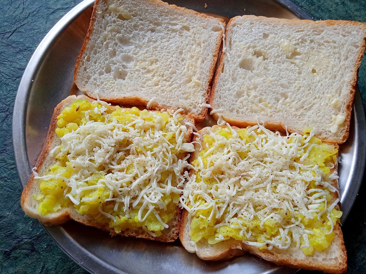 White cheese Potato sandwich
