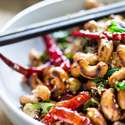 Wok chicken Cashew Nut and Spicy Dry Chili