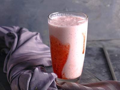 Yogurt With Strawberry Milkshake